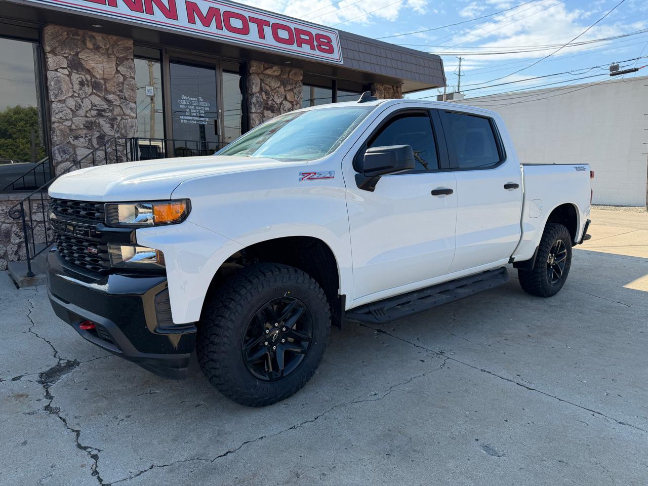 Chevrolet Silverado 1500 4WD Crew Cab 147" Custom Trail Boss 2019