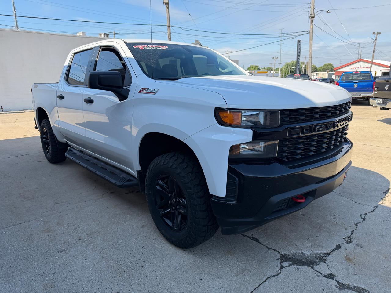 Chevrolet Silverado 1500 4WD Crew Cab 147" Custom Trail Boss 2019