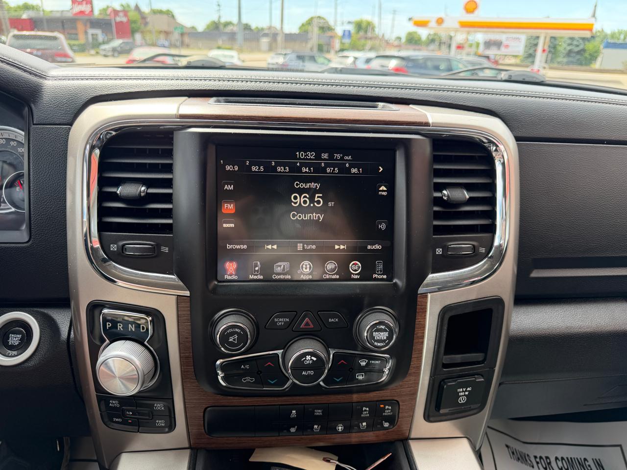 RAM 1500 Laramie 4x4 Crew Cab 5'7" Box 2017