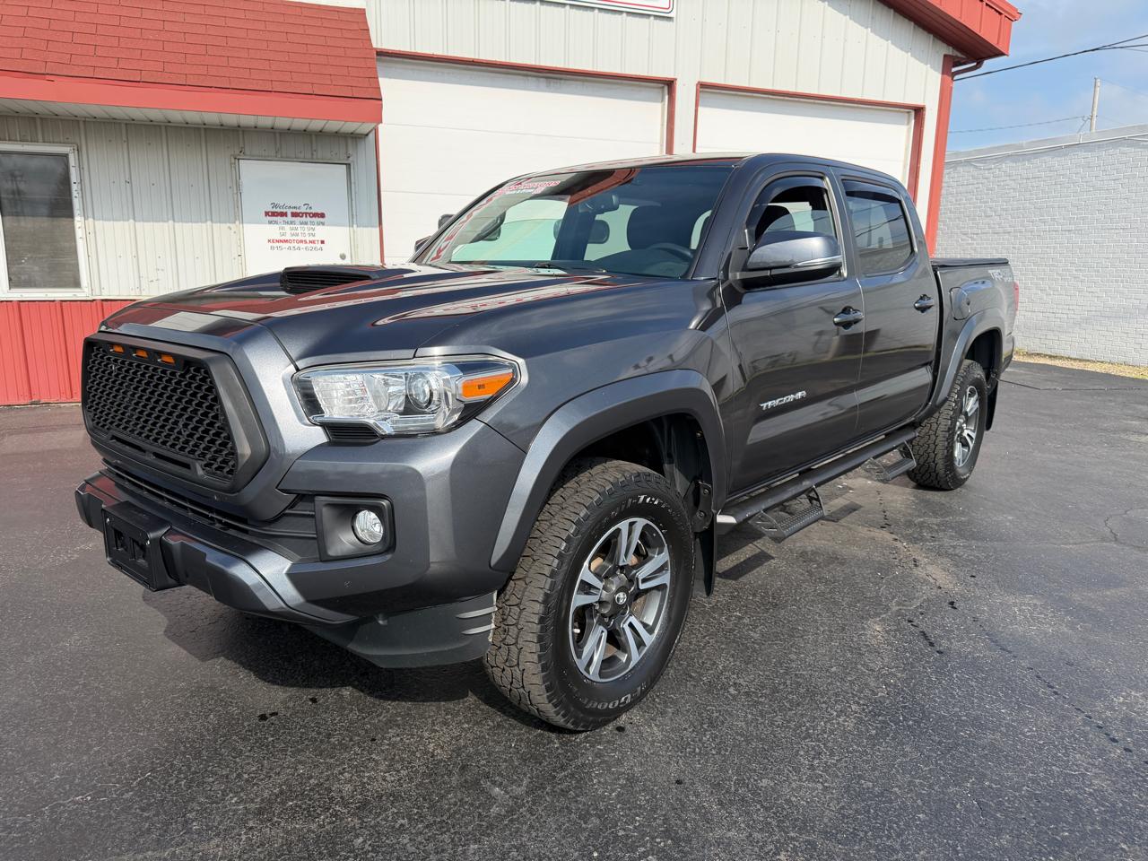 Toyota Tacoma TRD Sport Double Cab 4WD V6 2017
