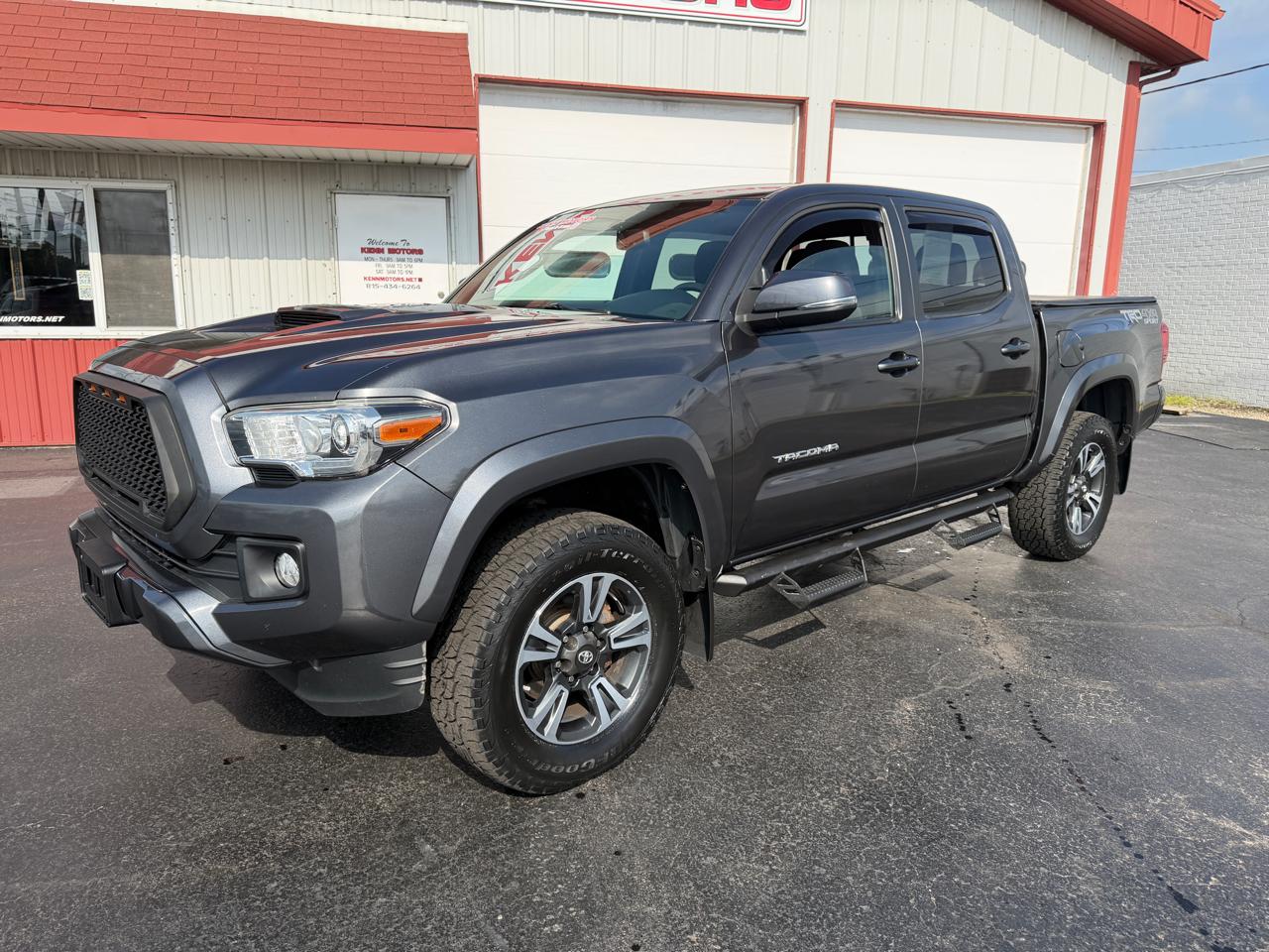 Toyota Tacoma TRD Sport Double Cab 4WD V6 2017