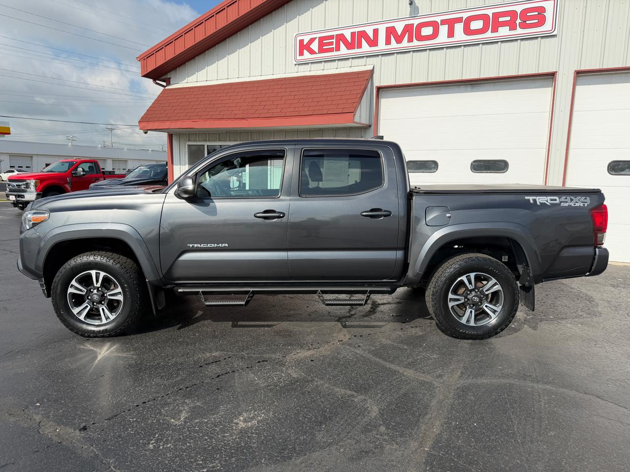 Toyota Tacoma TRD Sport Double Cab 4WD V6 2017