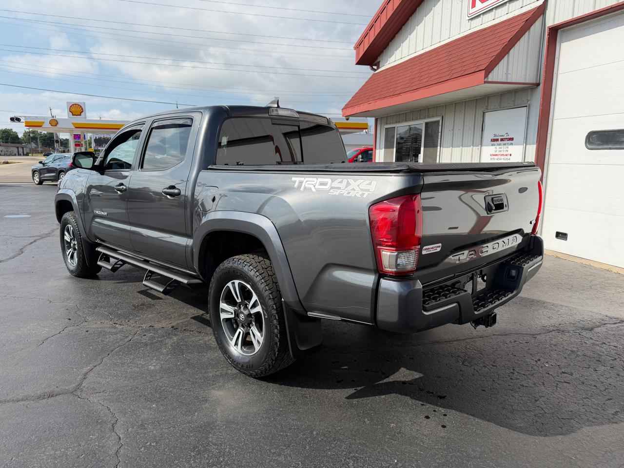 Toyota Tacoma TRD Sport Double Cab 4WD V6 2017