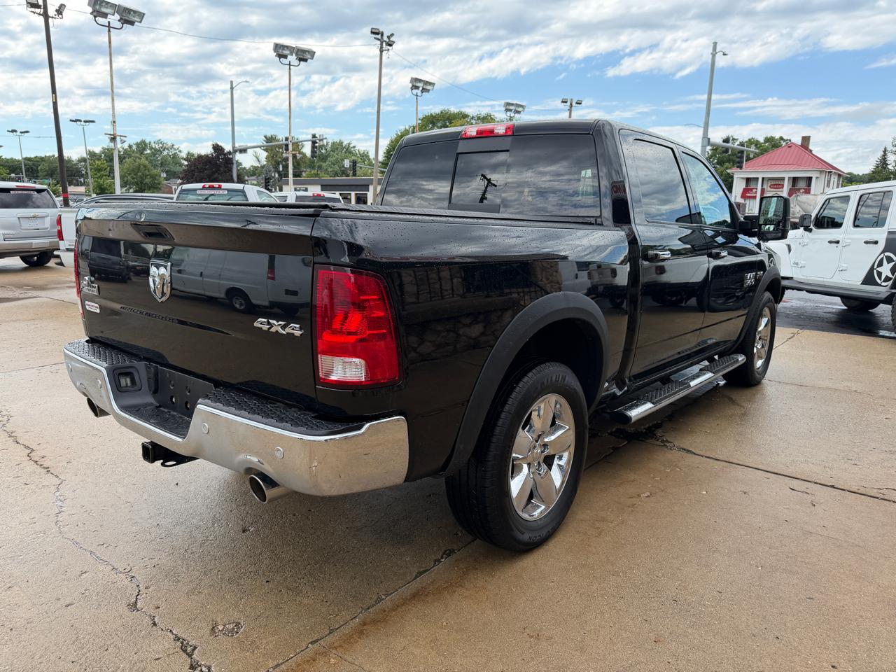 RAM 1500 4WD Crew Cab 140.5" Big Horn 2016