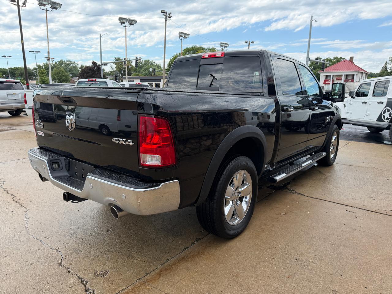 RAM 1500 4WD Crew Cab 140.5" Big Horn 2016