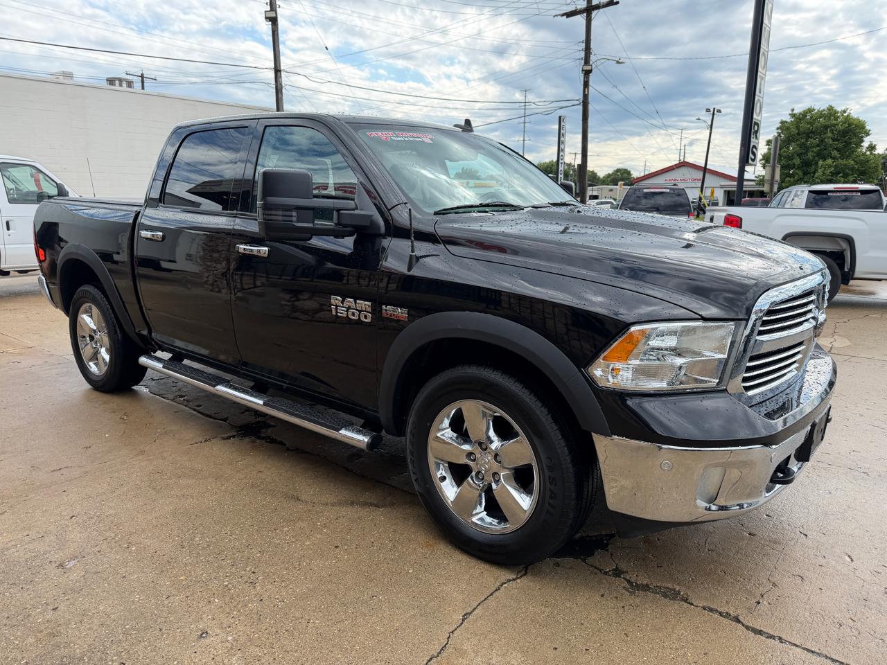 RAM 1500 4WD Crew Cab 140.5" Big Horn 2016