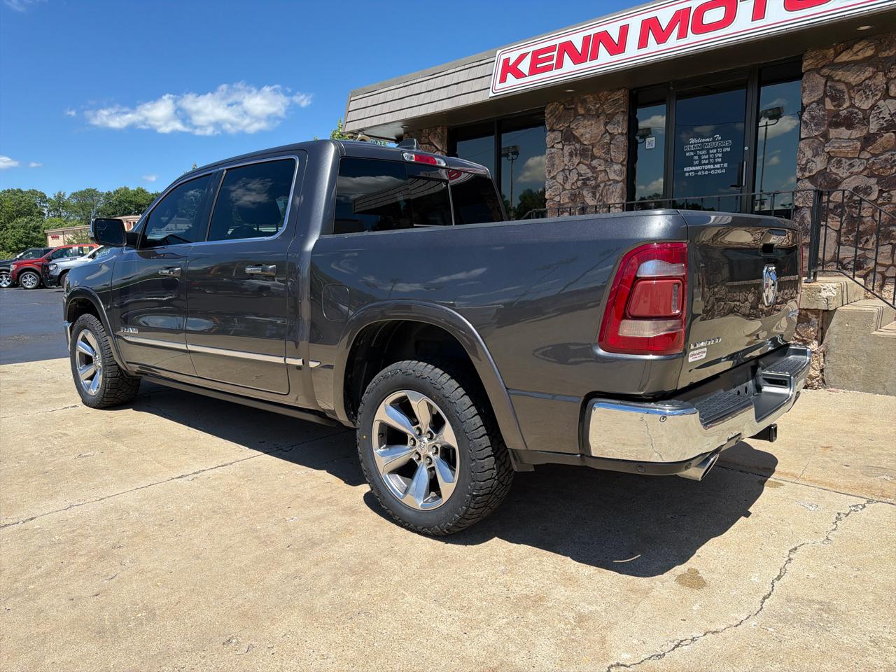 RAM 1500 Limited 4x4 Crew Cab 5'7" Box 2019