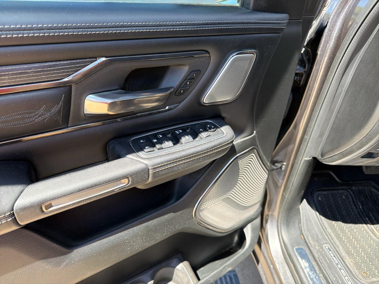 RAM 1500 Limited 4x4 Crew Cab 5'7" Box 2019