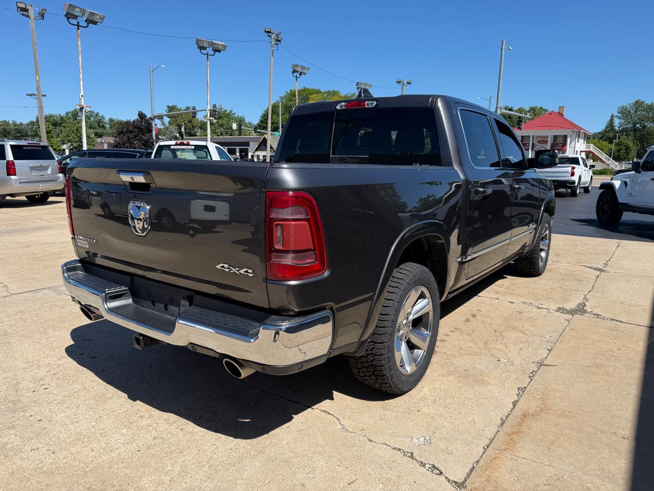 RAM 1500 Limited 4x4 Crew Cab 5'7" Box 2019