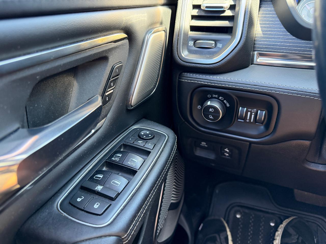 RAM 1500 Limited 4x4 Crew Cab 5'7" Box 2019