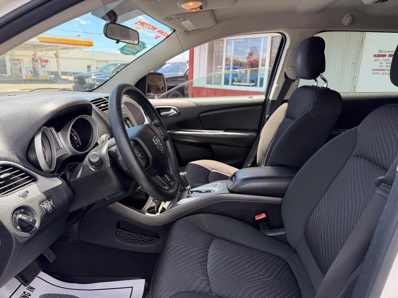 Dodge Journey FWD 4dr SXT 2012