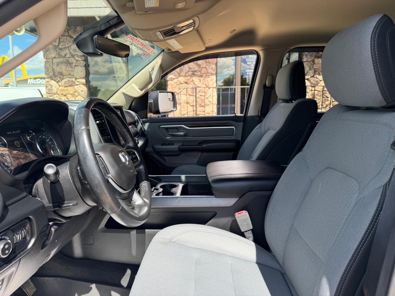 RAM 1500 Big Horn/Lone Star 4x4 Crew Cab 5'7" Box 2019