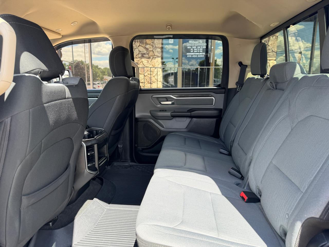 RAM 1500 Big Horn/Lone Star 4x4 Crew Cab 5'7" Box 2019
