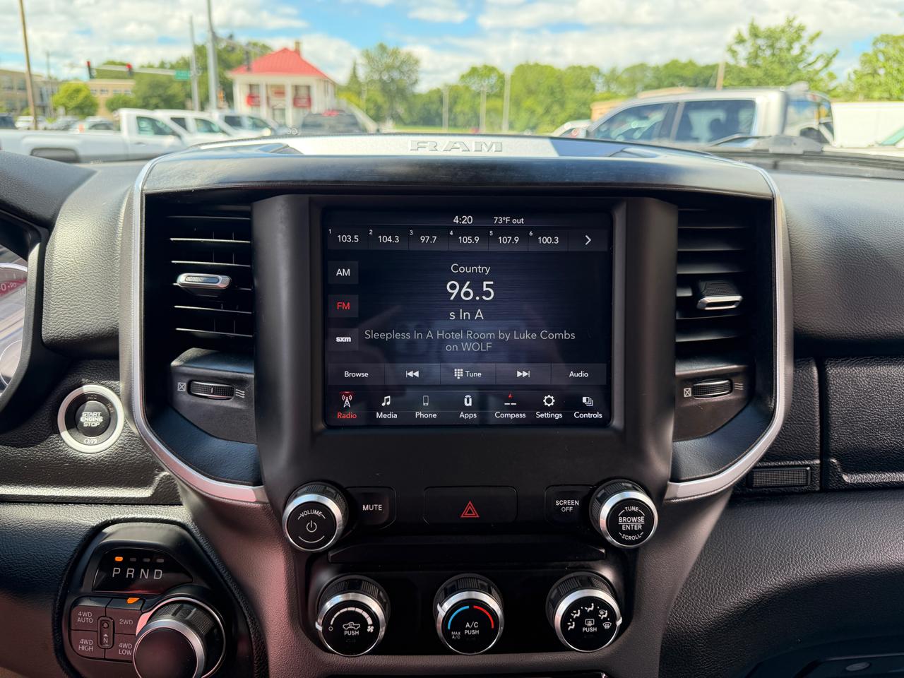 RAM 1500 Big Horn/Lone Star 4x4 Crew Cab 5'7" Box 2019