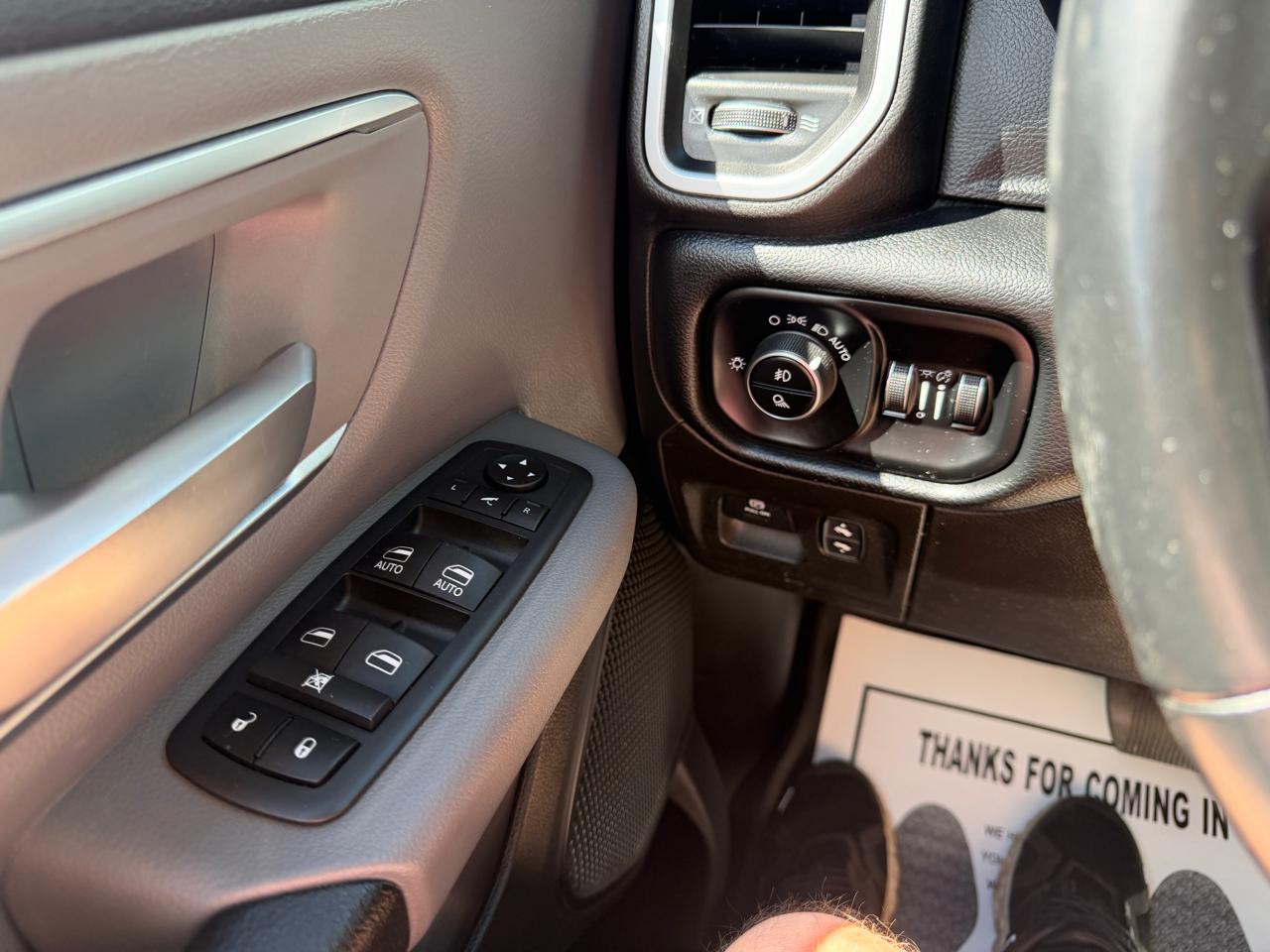 RAM 1500 Big Horn/Lone Star 4x4 Crew Cab 5'7" Box 2019