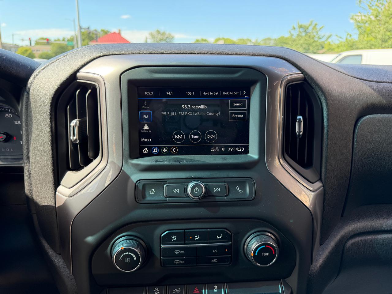 Chevrolet Silverado 1500 4WD Crew Cab 147" Custom Trail Boss 2019