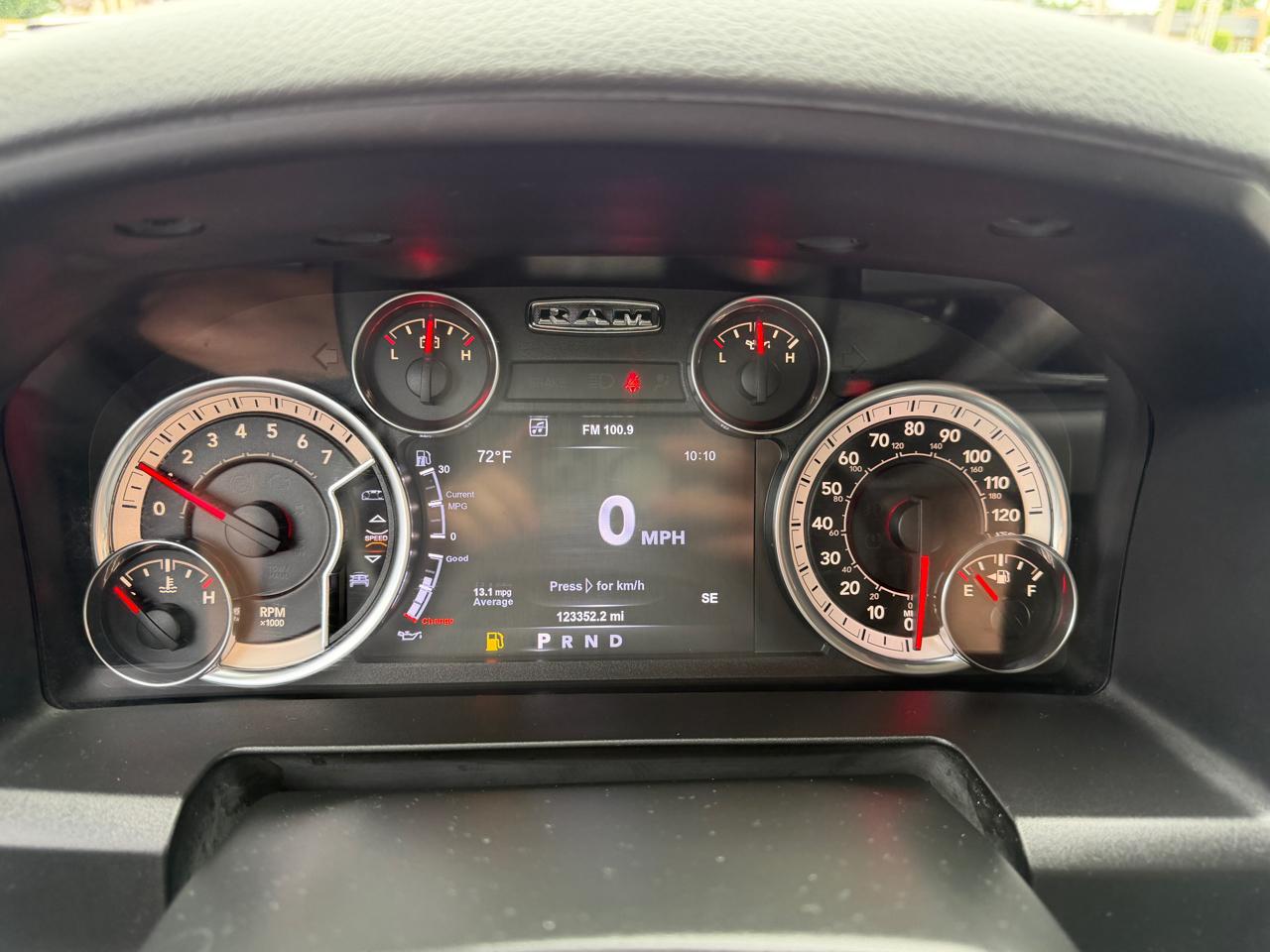 RAM 1500 Big Horn 4x4 Crew Cab 5'7" Box 2017