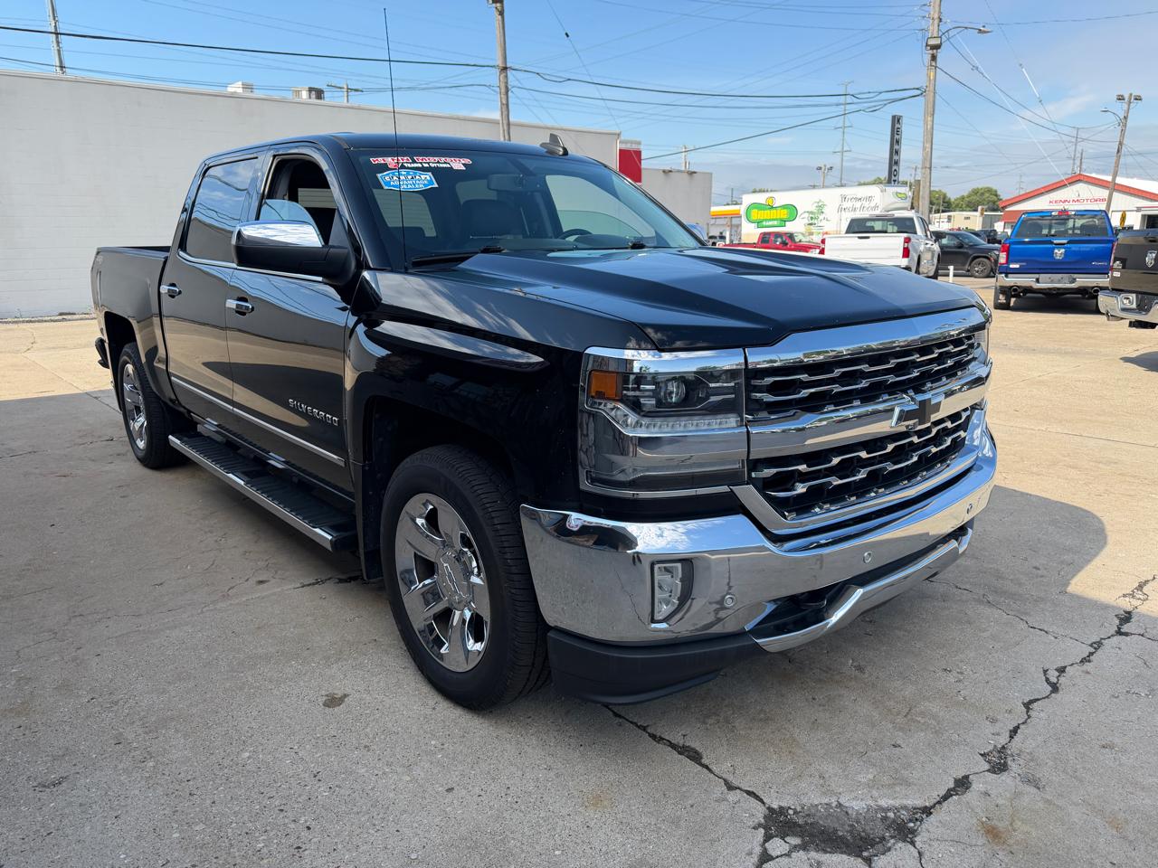 Chevrolet Silverado 1500 4WD Crew Cab 143.5" LTZ w/1LZ 2017