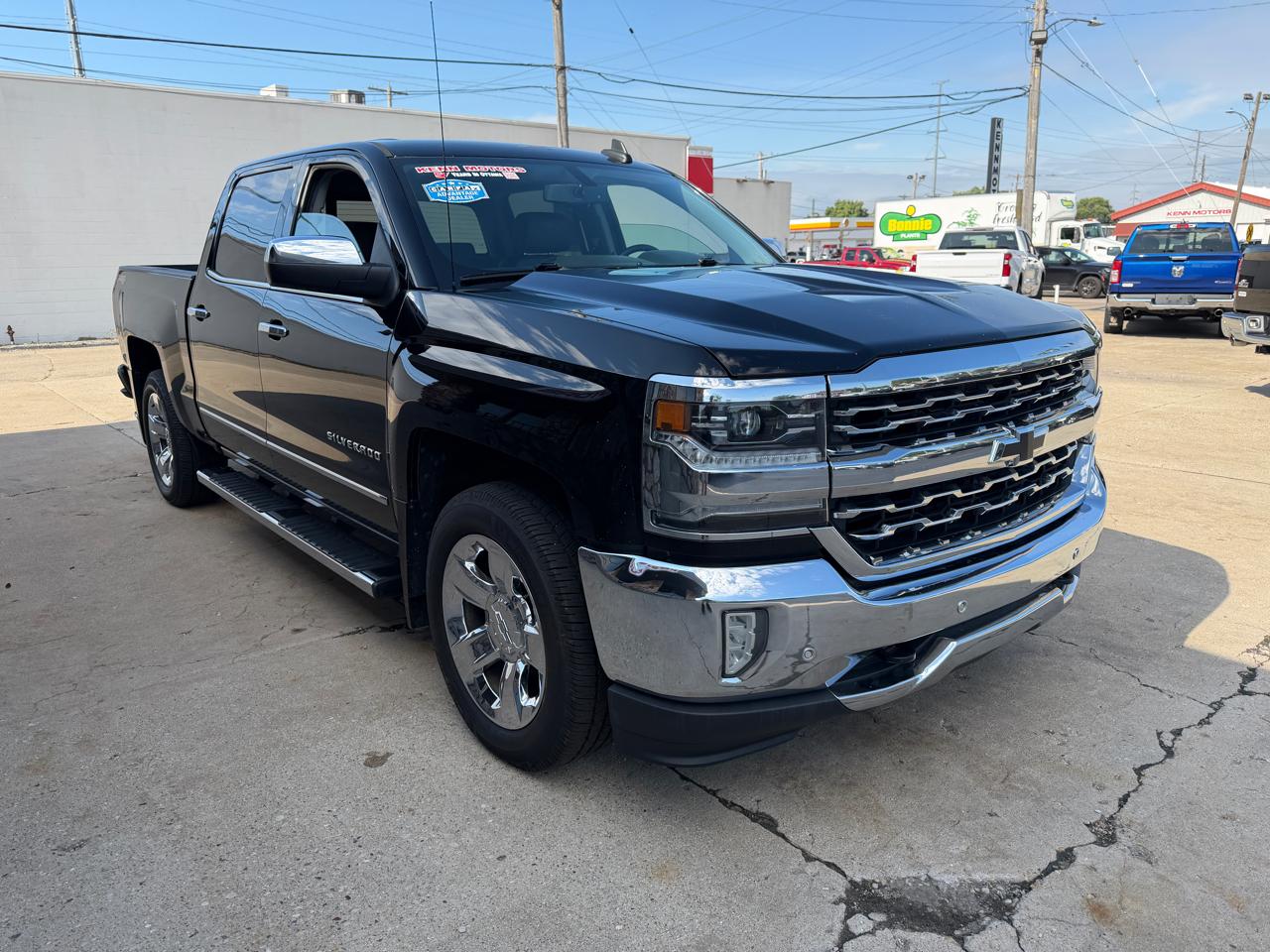 Chevrolet Silverado 1500 4WD Crew Cab 143.5" LTZ w/1LZ 2017