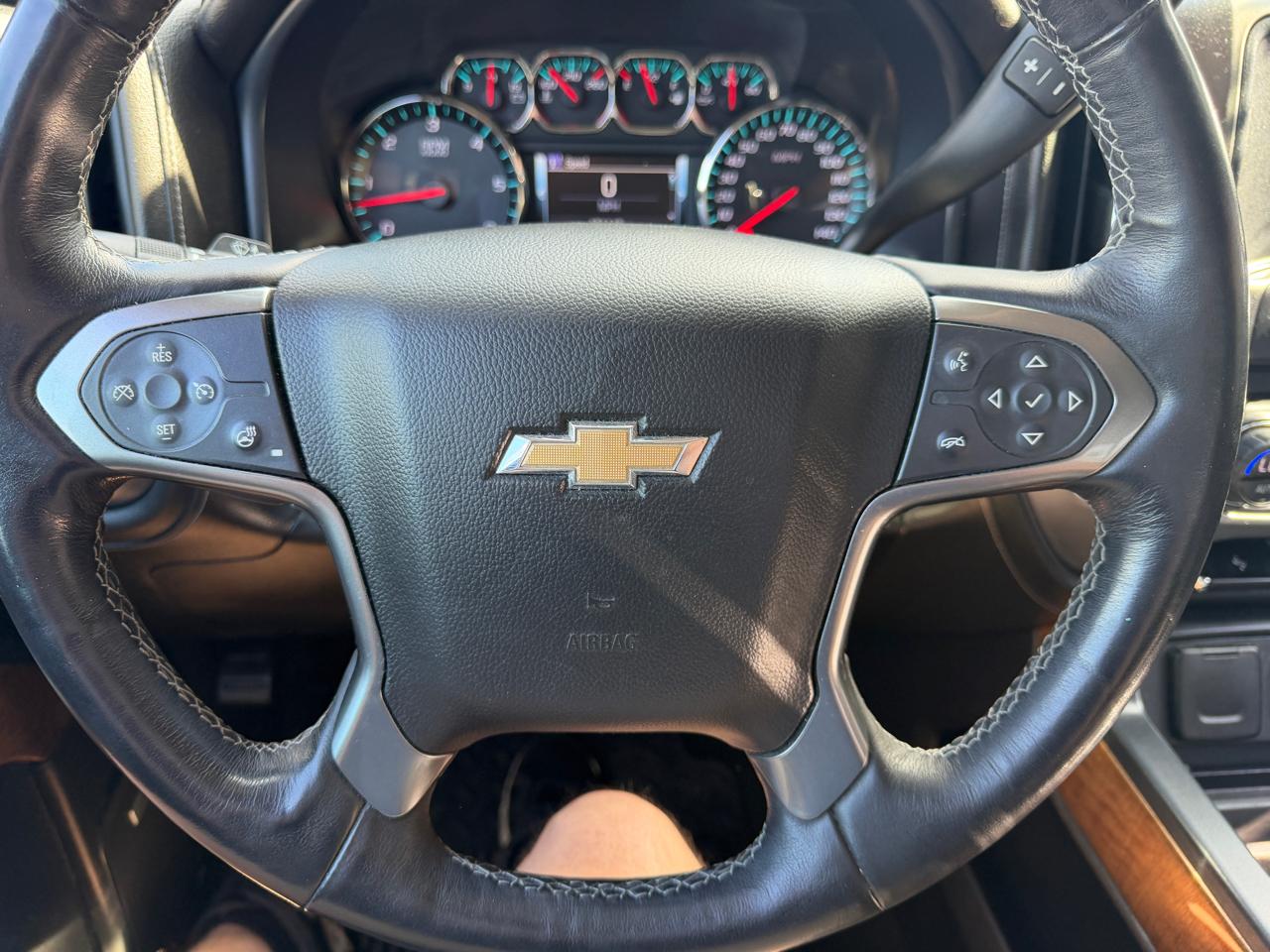 Chevrolet Silverado 1500 4WD Crew Cab 143.5" LTZ w/1LZ 2017