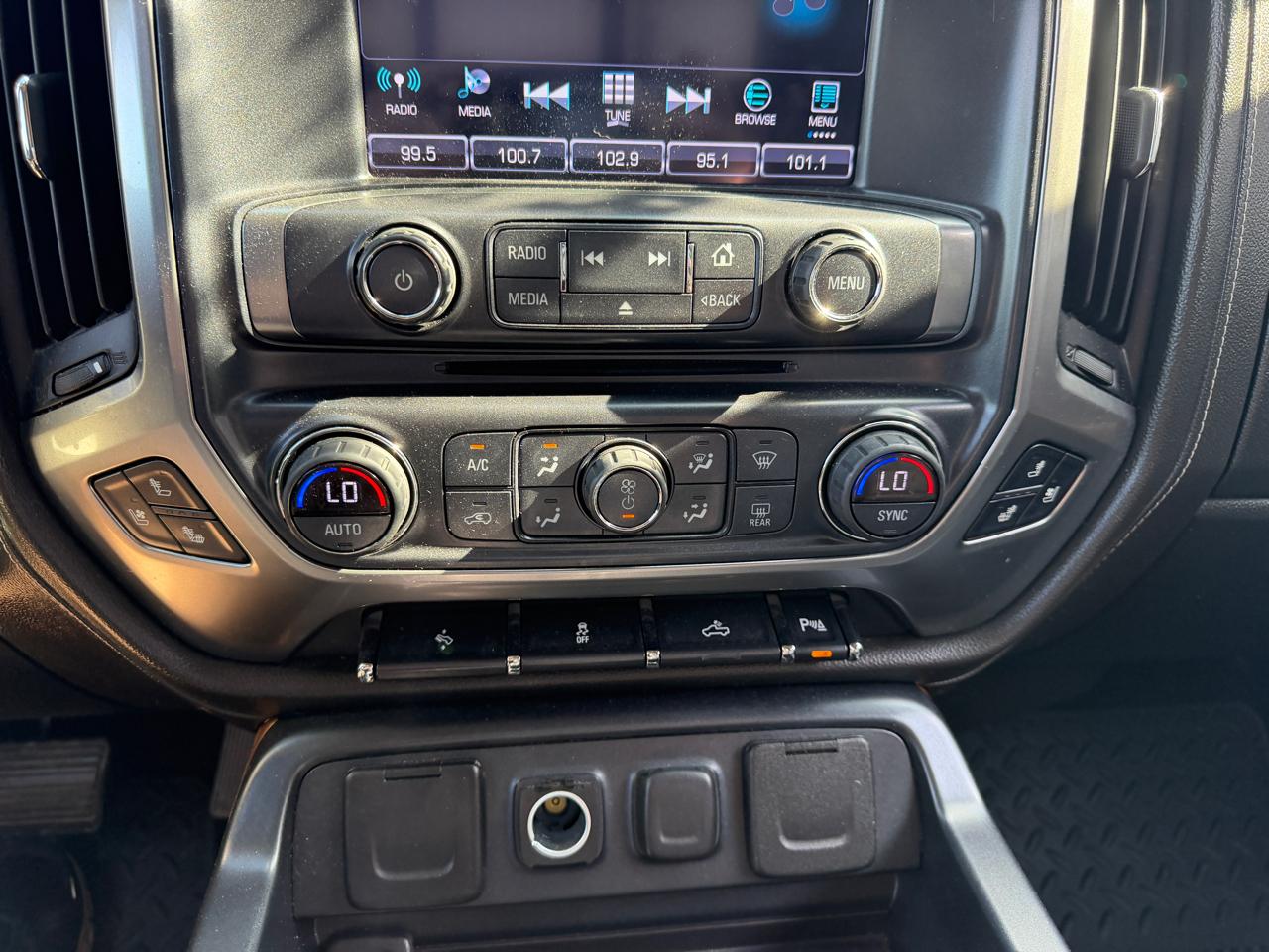 Chevrolet Silverado 1500 4WD Crew Cab 143.5" LTZ w/1LZ 2017