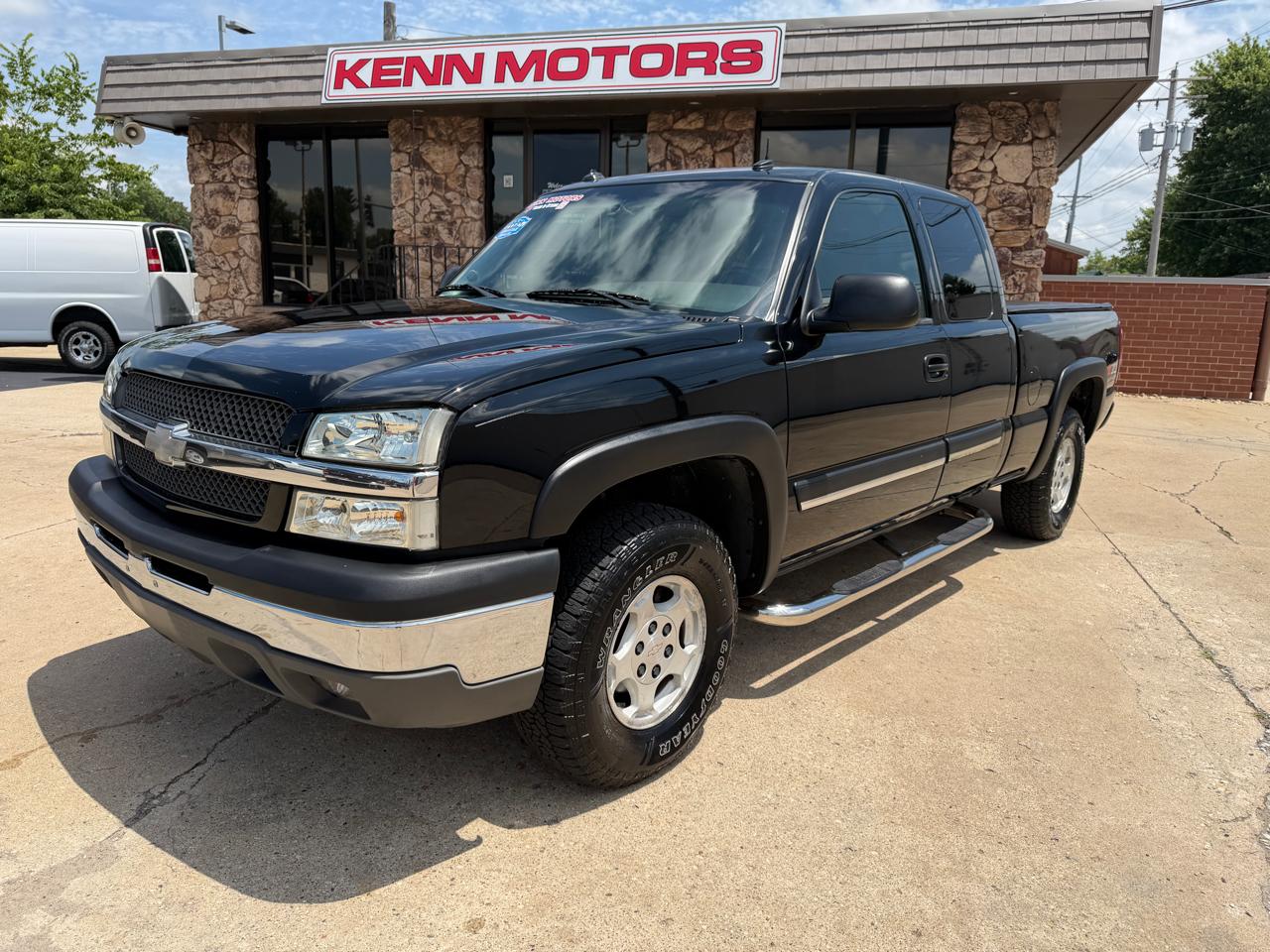Chevrolet Silverado 1500 4WD Ext Cab 143.5" LT 2003