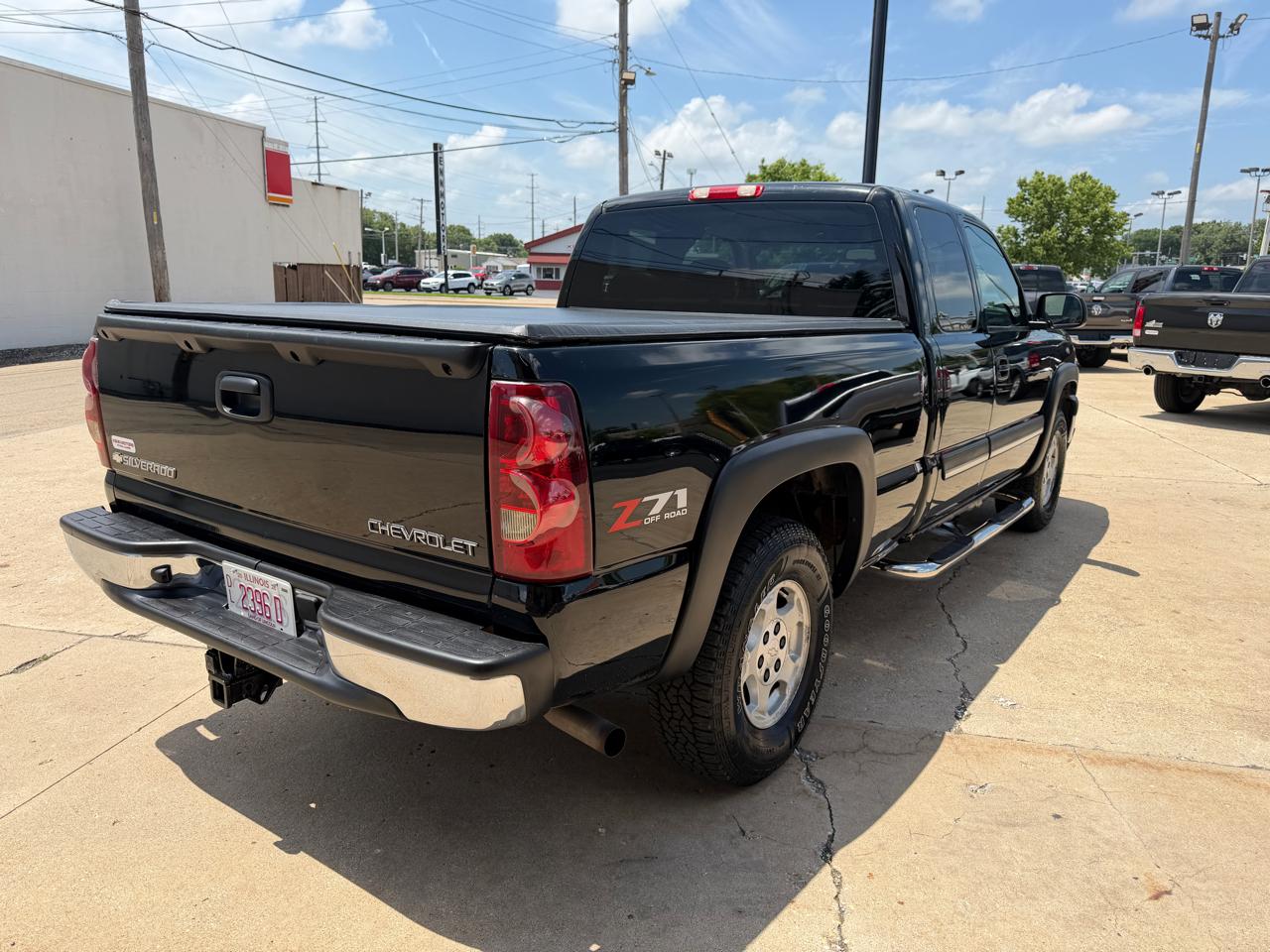 Chevrolet Silverado 1500 4WD Ext Cab 143.5" LT 2003