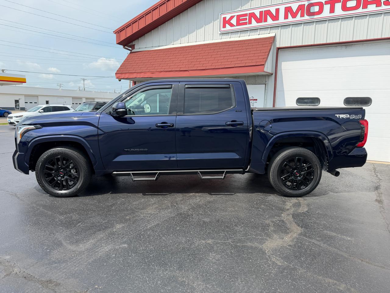 Toyota Tundra 4WD SR5 CrewMax 5.5' Bed (Natl) 2022