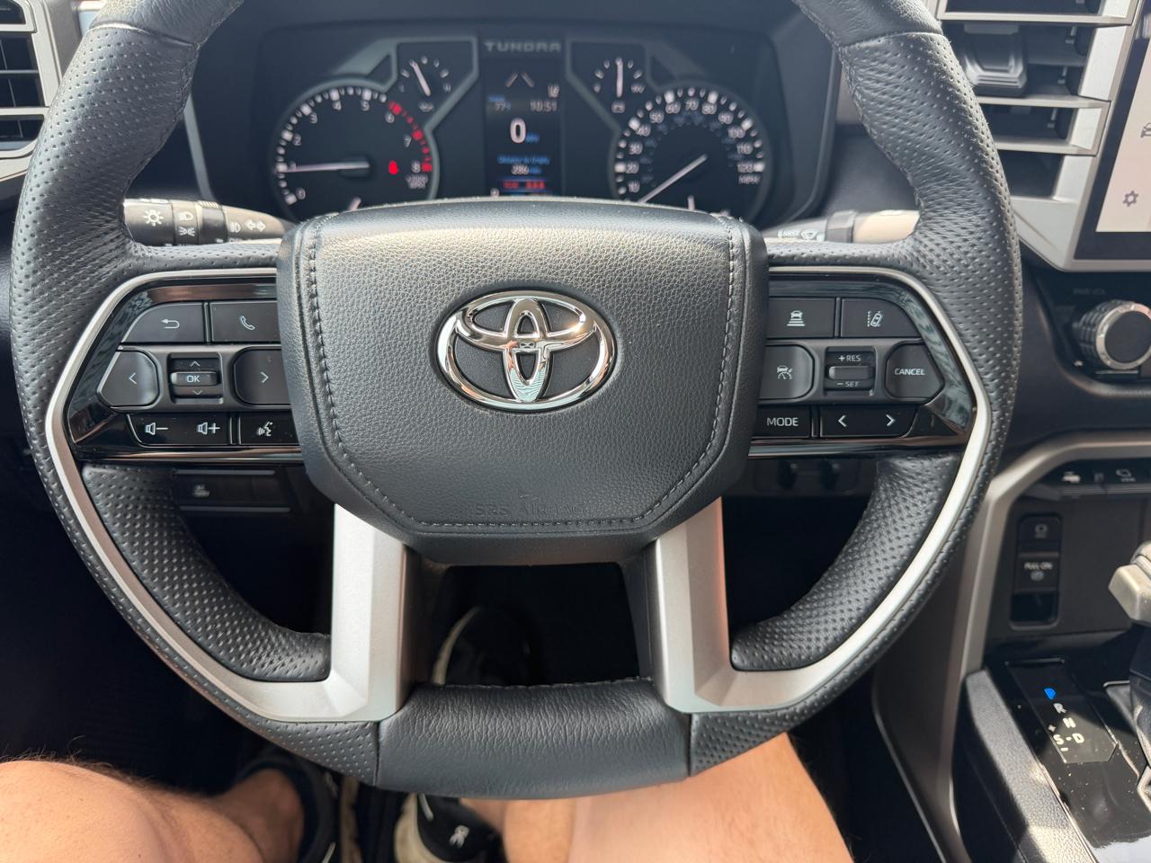 Toyota Tundra 4WD SR5 CrewMax 5.5' Bed (Natl) 2022