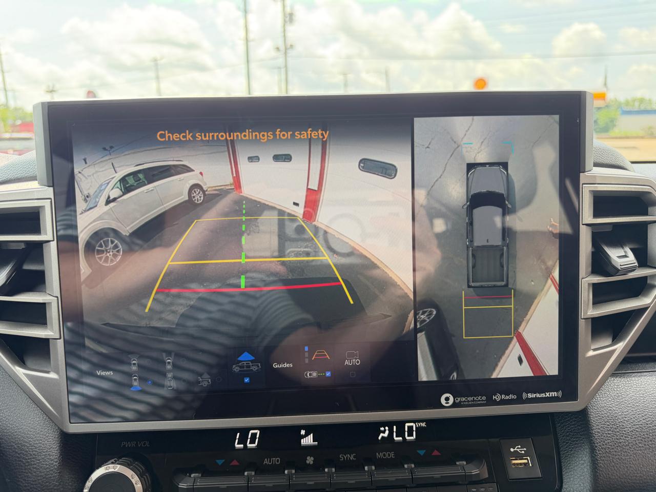 Toyota Tundra 4WD SR5 CrewMax 5.5' Bed (Natl) 2022