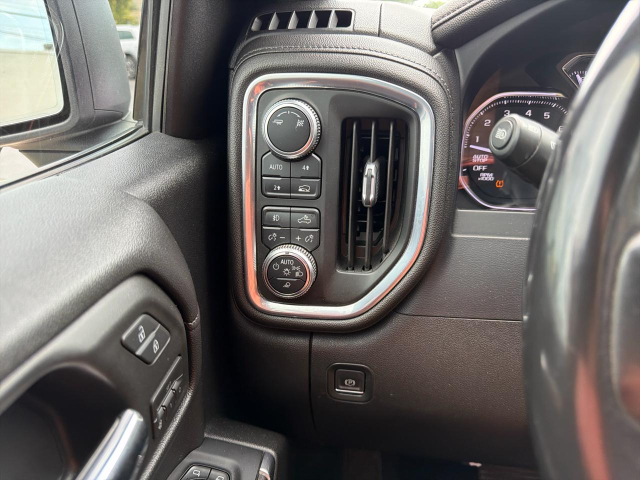 GMC Sierra 1500 4WD Crew Cab 147" SLT 2019