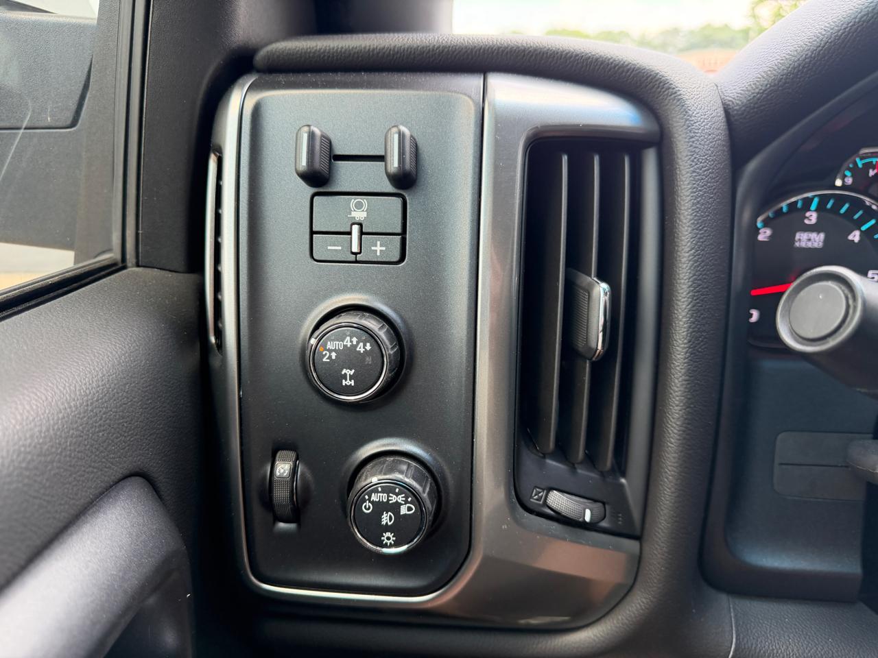 Chevrolet Silverado 1500 LD 4WD Double Cab LT w/1LT 2019
