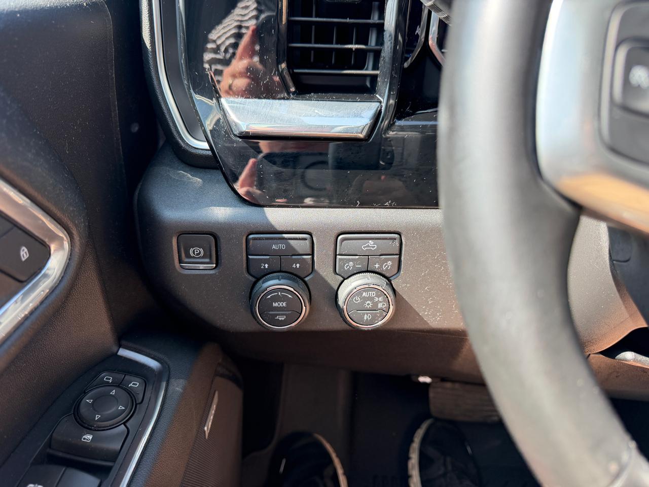 Chevrolet Silverado 1500 4WD Crew Cab 147" RST 2023