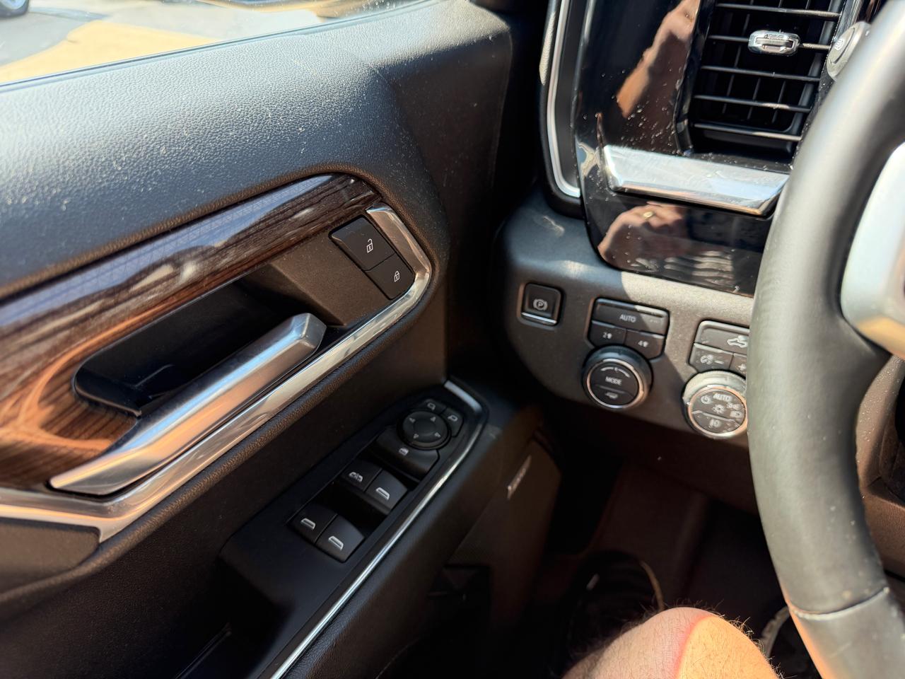 Chevrolet Silverado 1500 4WD Crew Cab 147" RST 2023