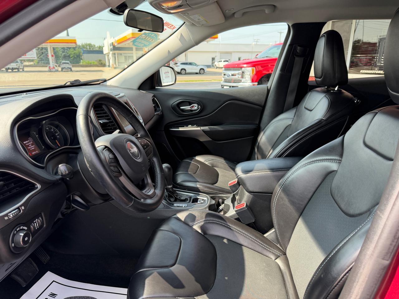Jeep Cherokee Latitude Plus 4x4 2019