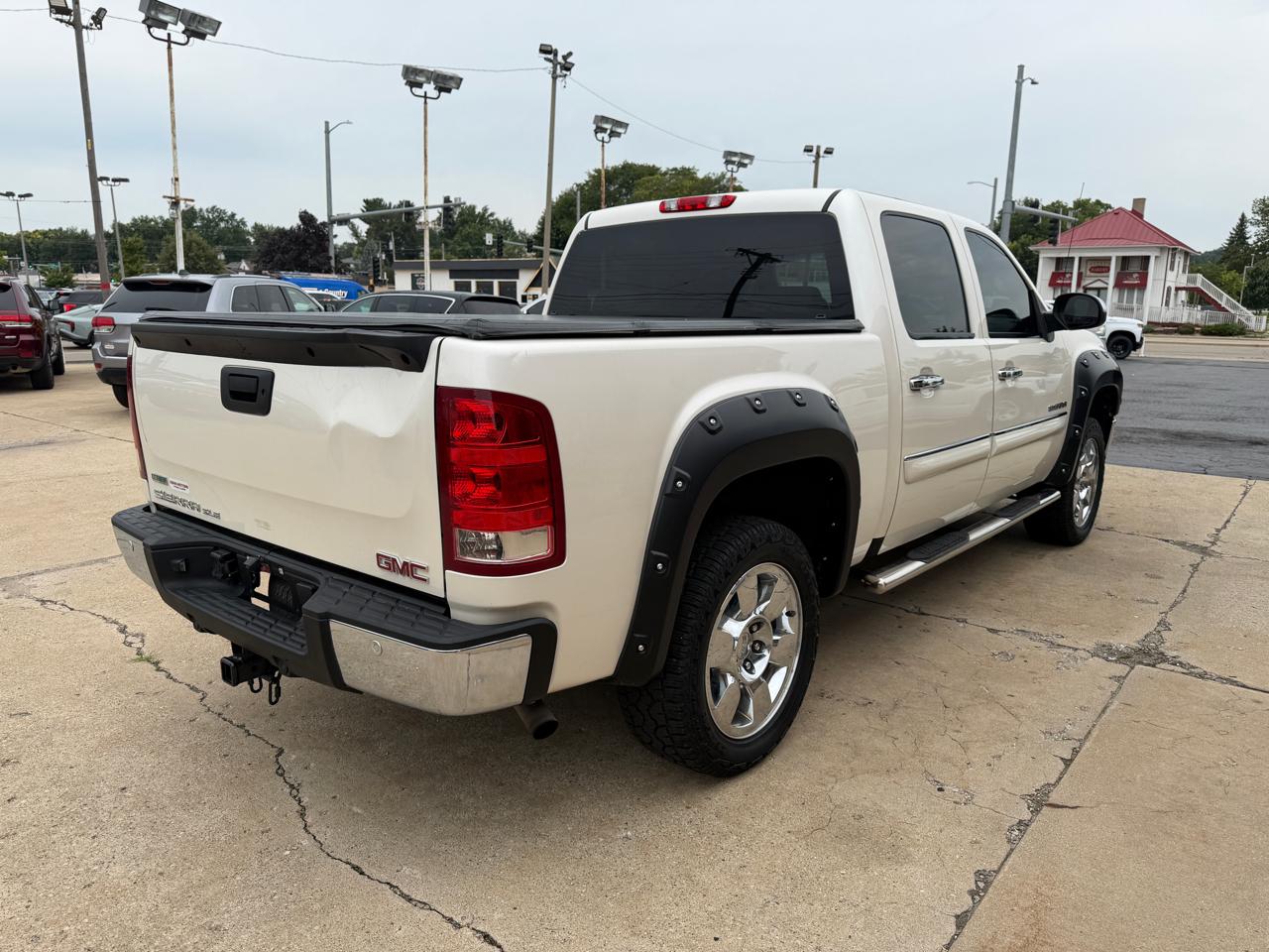 GMC Sierra 1500 4WD Crew Cab 143.5" SLE 2011