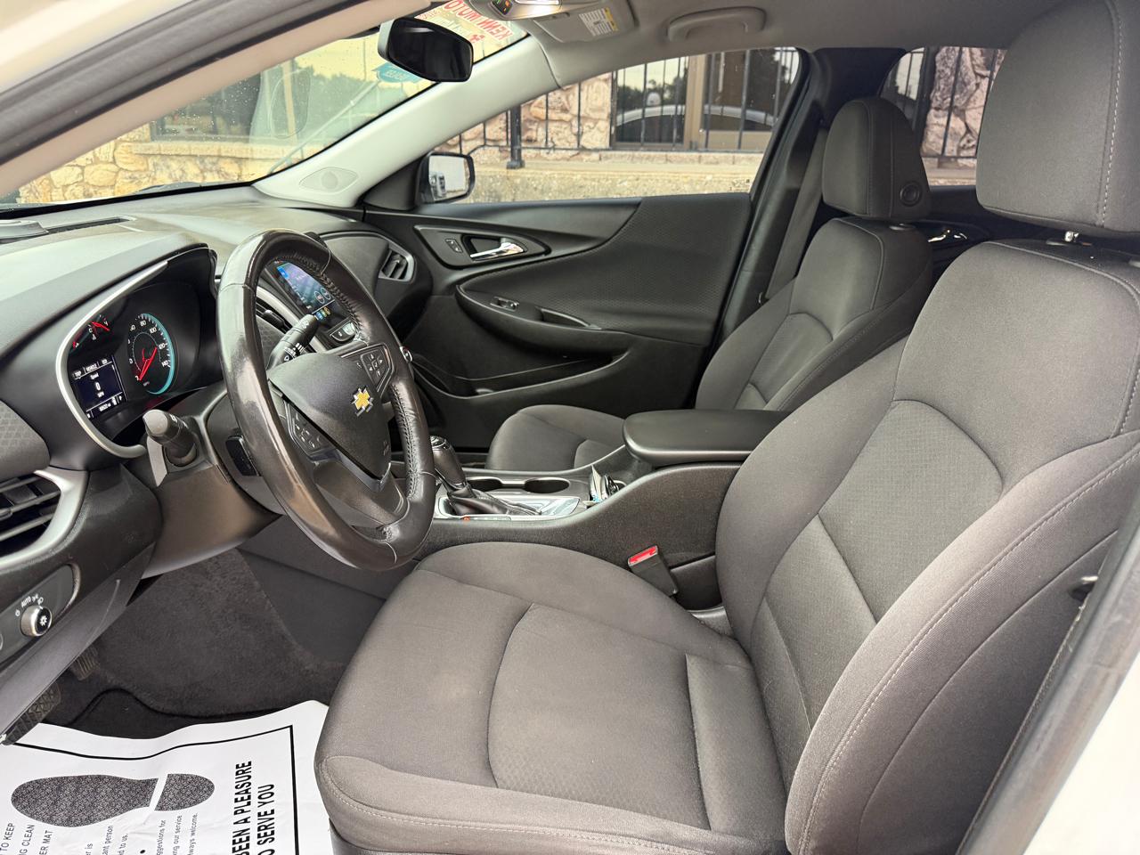 Chevrolet Malibu 4dr Sdn RS w/1SP 2019