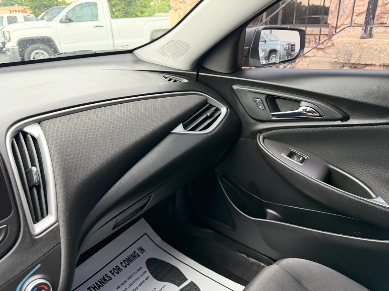 Chevrolet Malibu 4dr Sdn RS w/1SP 2019
