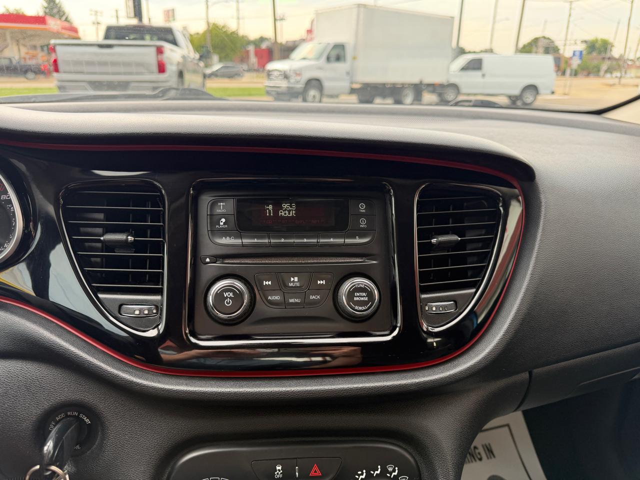 Dodge Dart 4dr Sdn SE *Ltd Avail* 2016