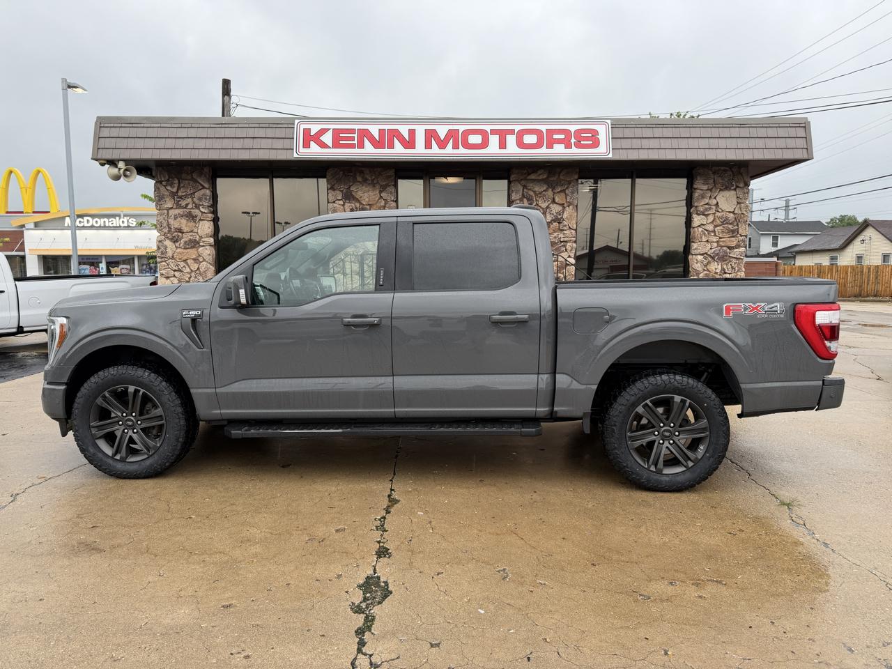 Ford F-150 4WD SuperCrew 145" Lariat 2021
