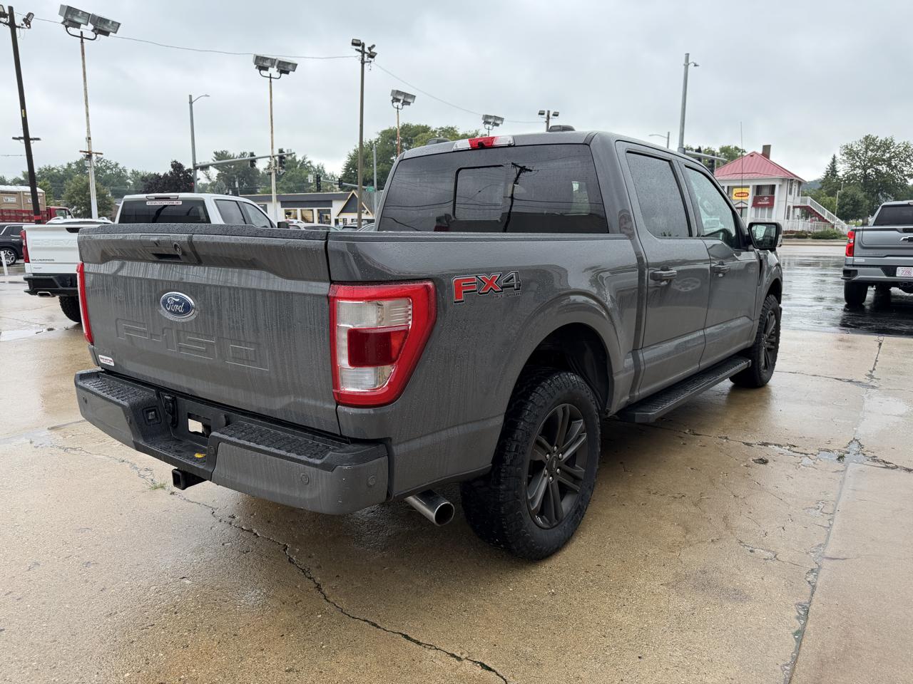 Ford F-150 4WD SuperCrew 145" Lariat 2021