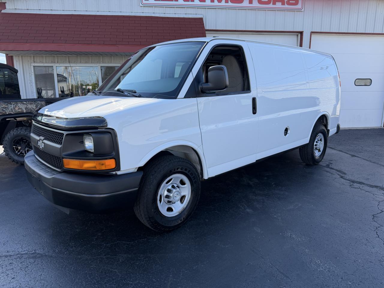 Chevrolet Express Cargo Van RWD 2500 135" 2015