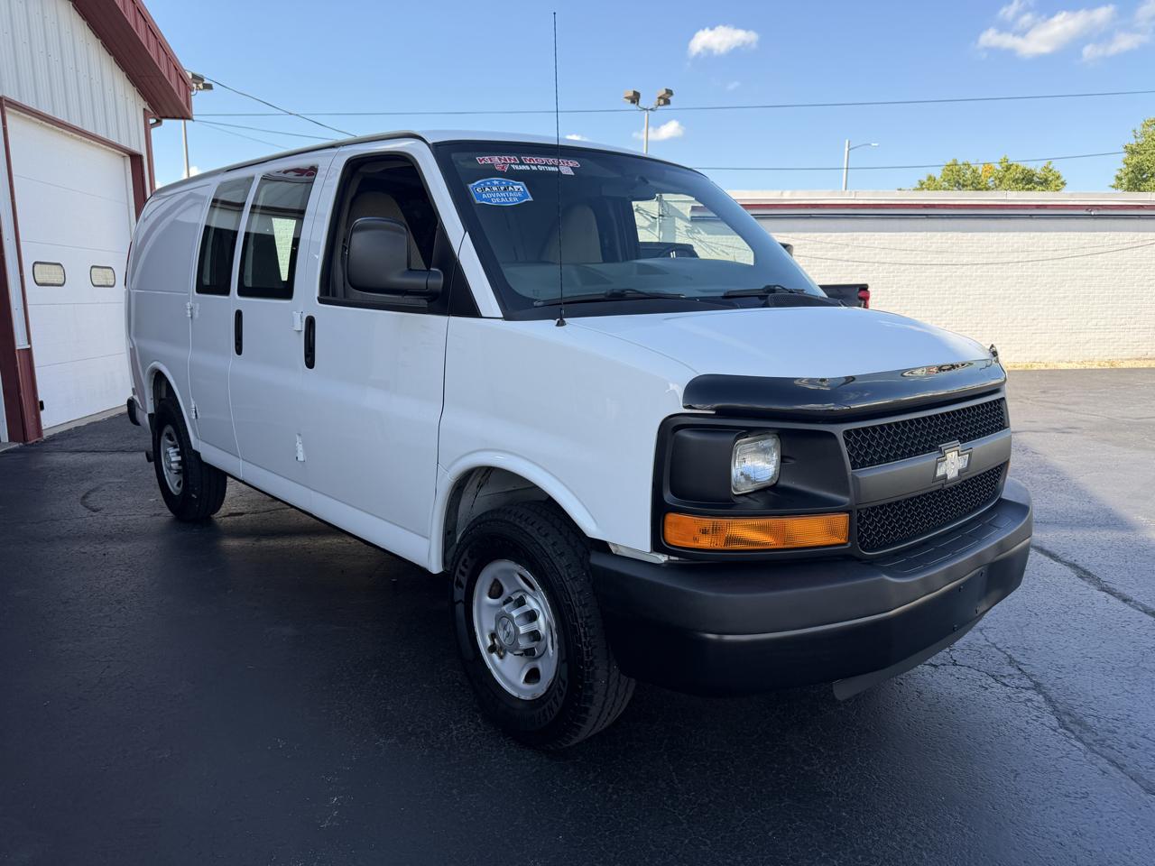 Chevrolet Express Cargo Van RWD 2500 135" 2015
