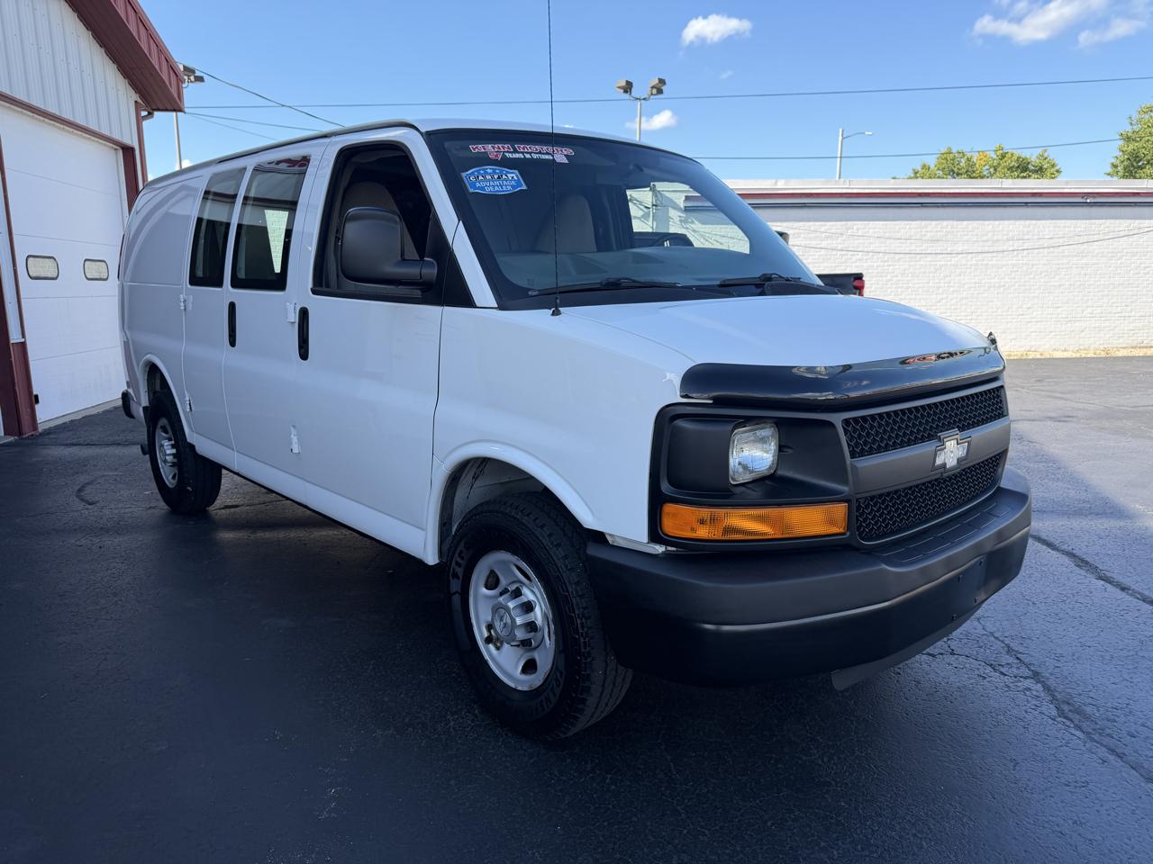 Chevrolet Express Cargo Van RWD 2500 135" 2015