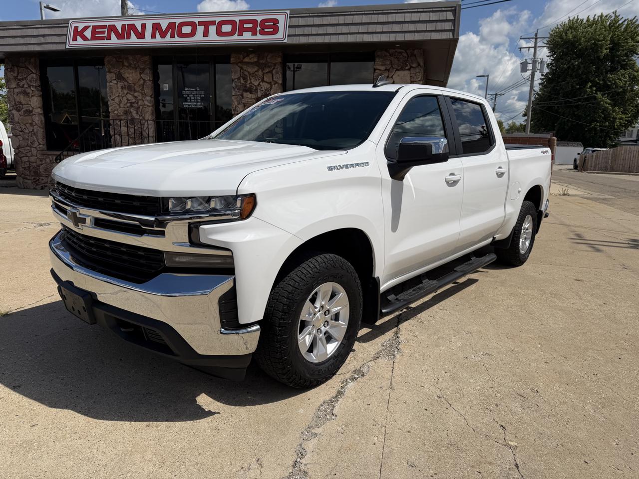 Chevrolet Silverado 1500 4WD Crew Cab 147" LT 2020