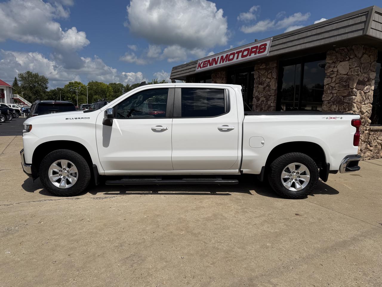 Chevrolet Silverado 1500 4WD Crew Cab 147" LT 2020