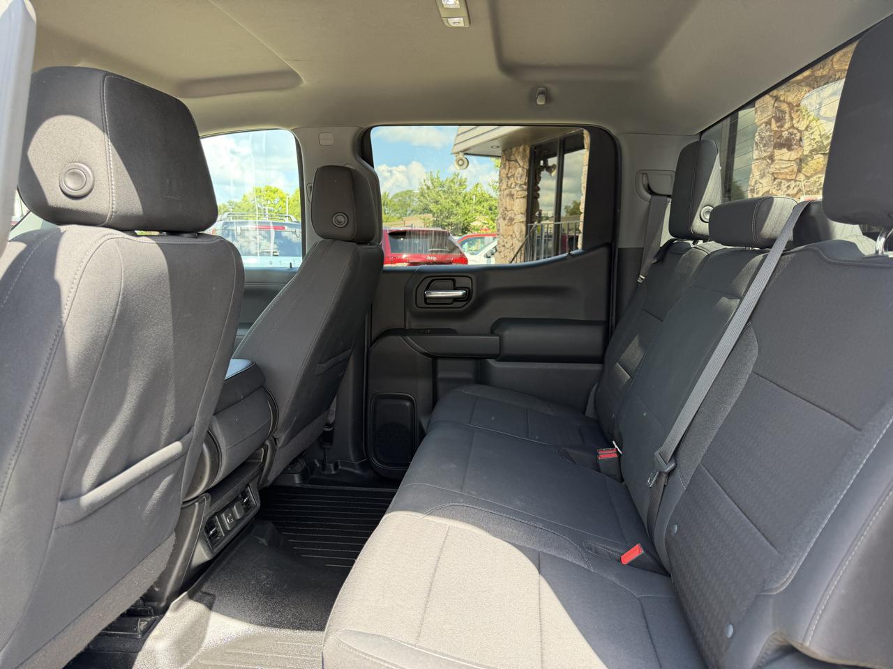Chevrolet Silverado 1500 4WD Crew Cab 147" LT 2020