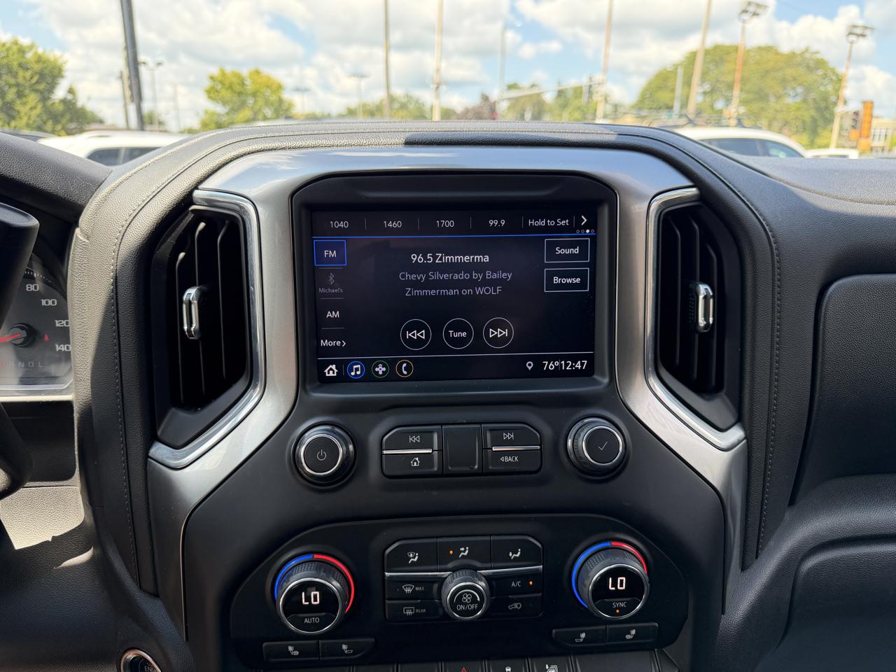 Chevrolet Silverado 1500 4WD Crew Cab 147" LT 2020