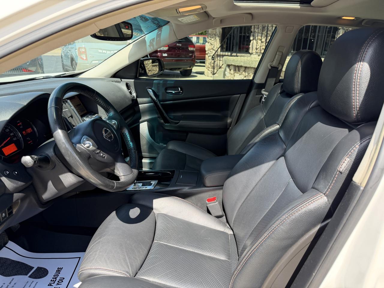 Nissan Maxima 4dr Sdn V6 CVT 3.5 SV 2011