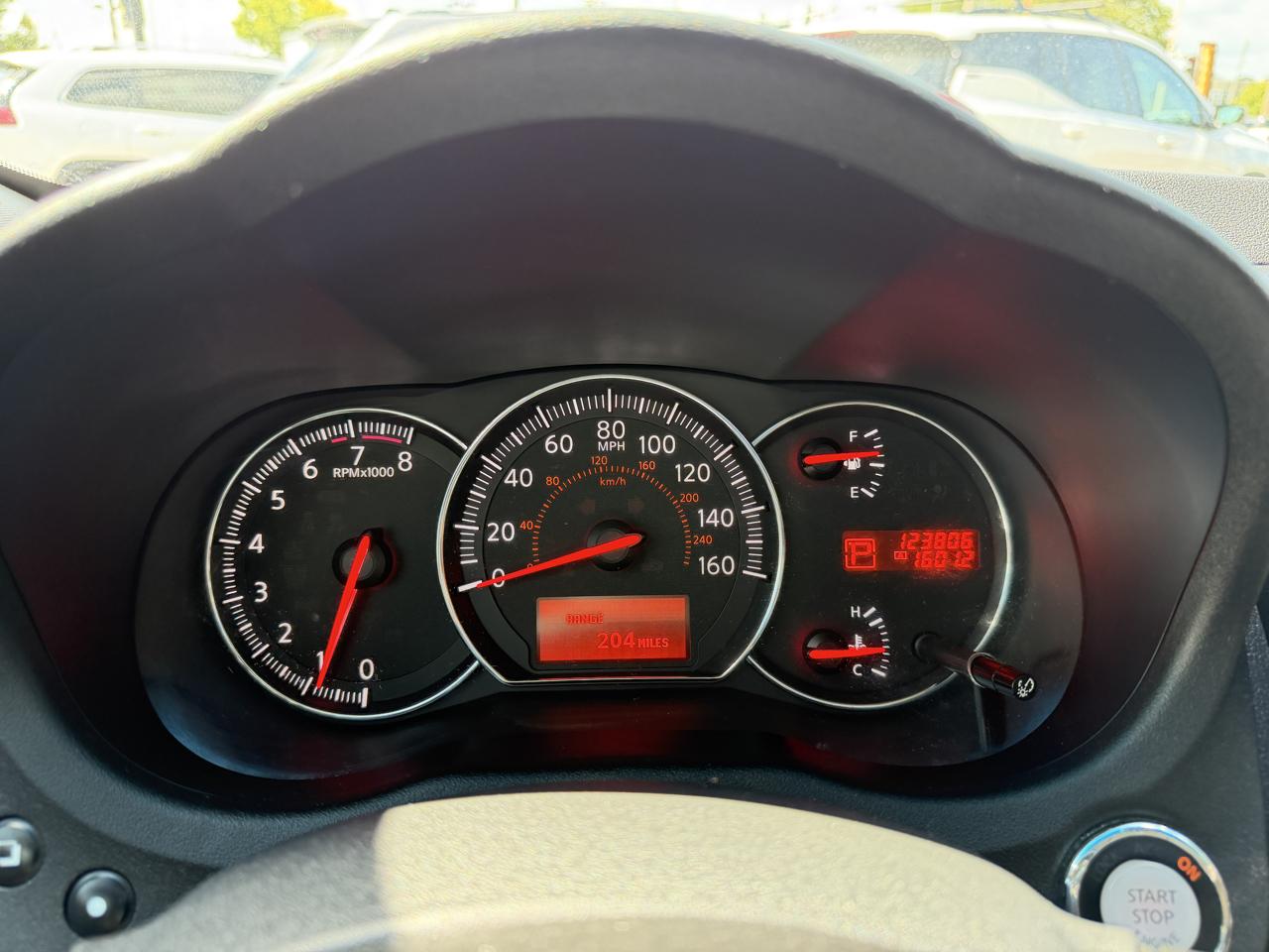 Nissan Maxima 4dr Sdn V6 CVT 3.5 SV 2011